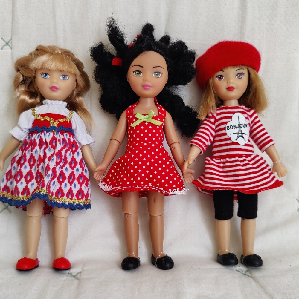 3 Madame Alexander Travel Friends Dolls – Russia, Italy & France (2014)